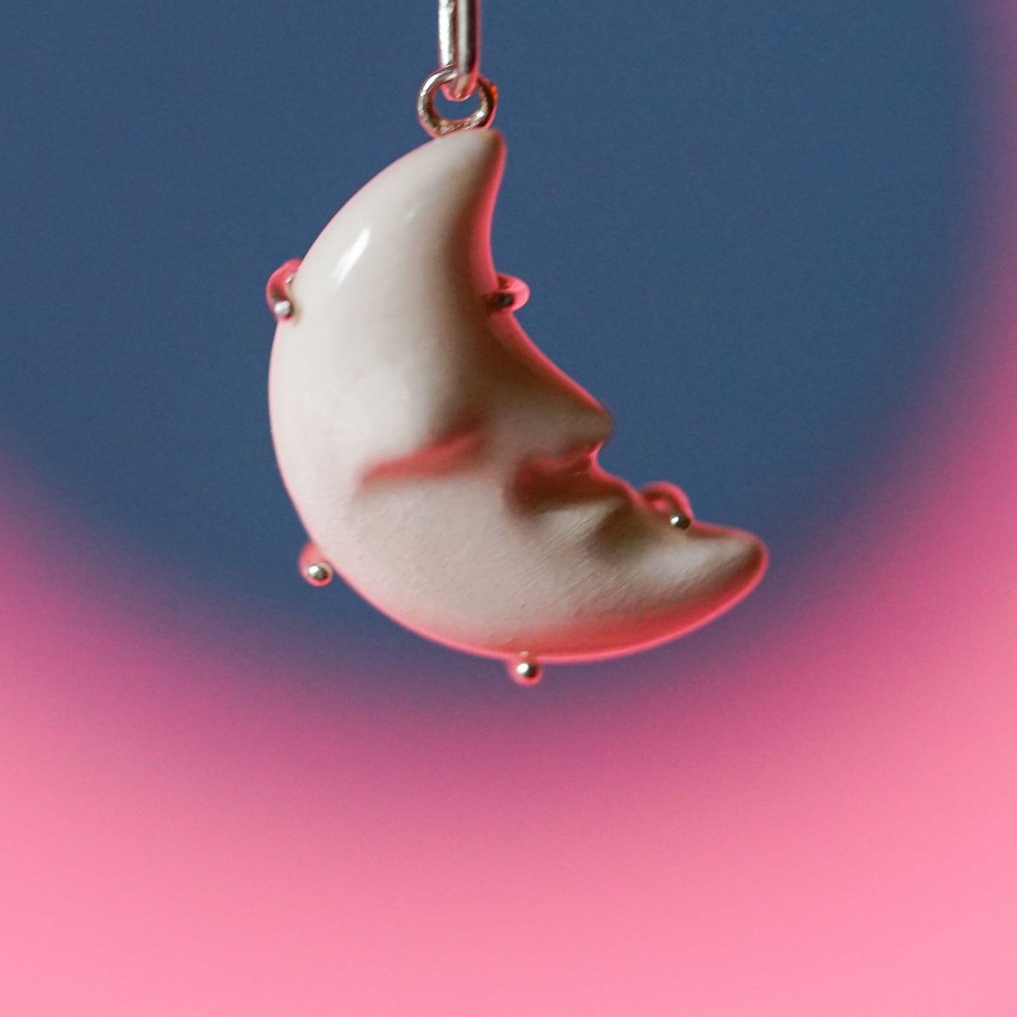 Dije de luna creciente