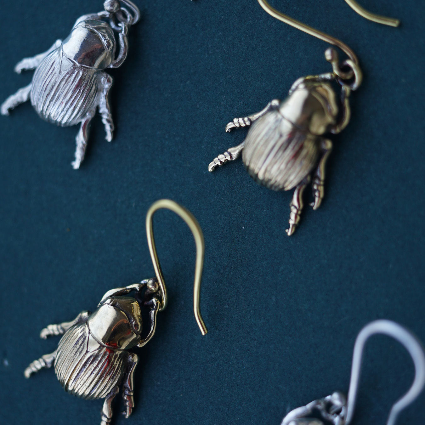 Aretes de escarabajo